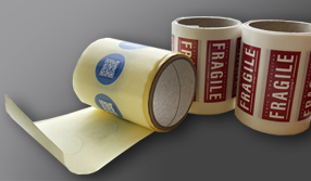 Etiquettes sur rouleau